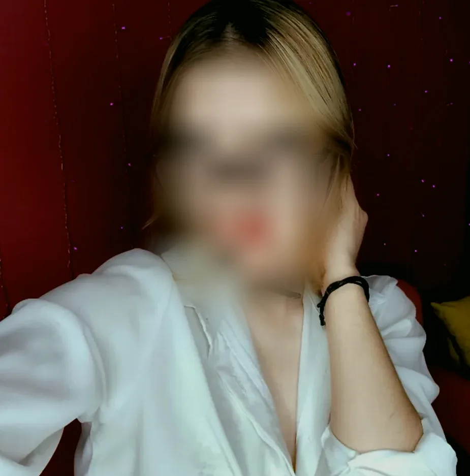 Nawal, 22 años