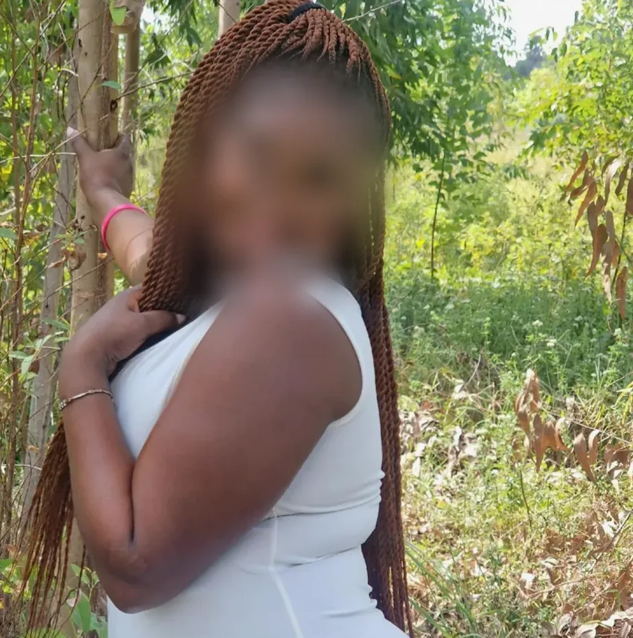 Yasmina, 27 años
